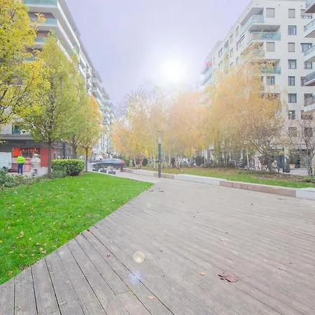 Corvin Modern With Ac, Parking Daire Budapeşte